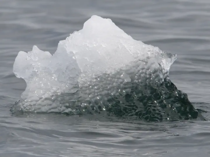 puktaaq - floating ice