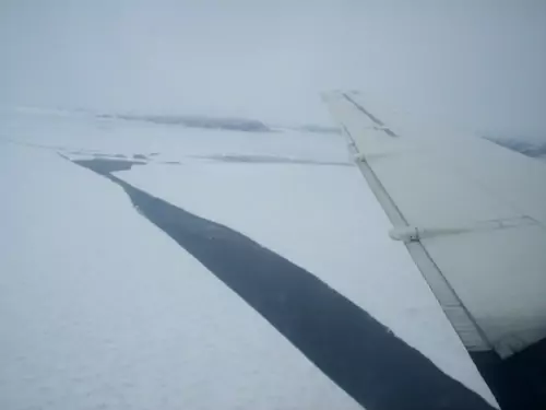 tuvaijappalliajuq - fast ice breaking off