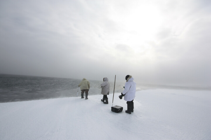 Inuits on Ice